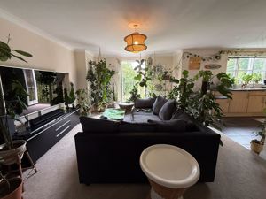 Photo 9- click for photo gallery